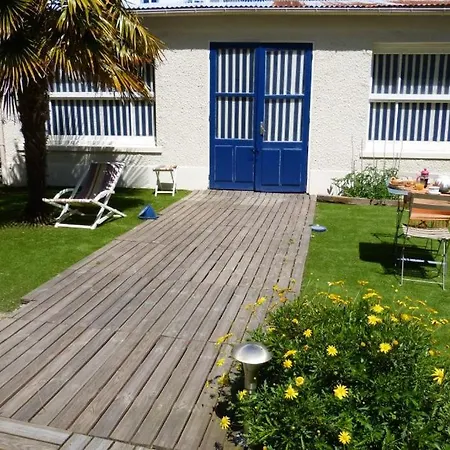Bed & Breakfast Chalet Lakme Le Pouliguen